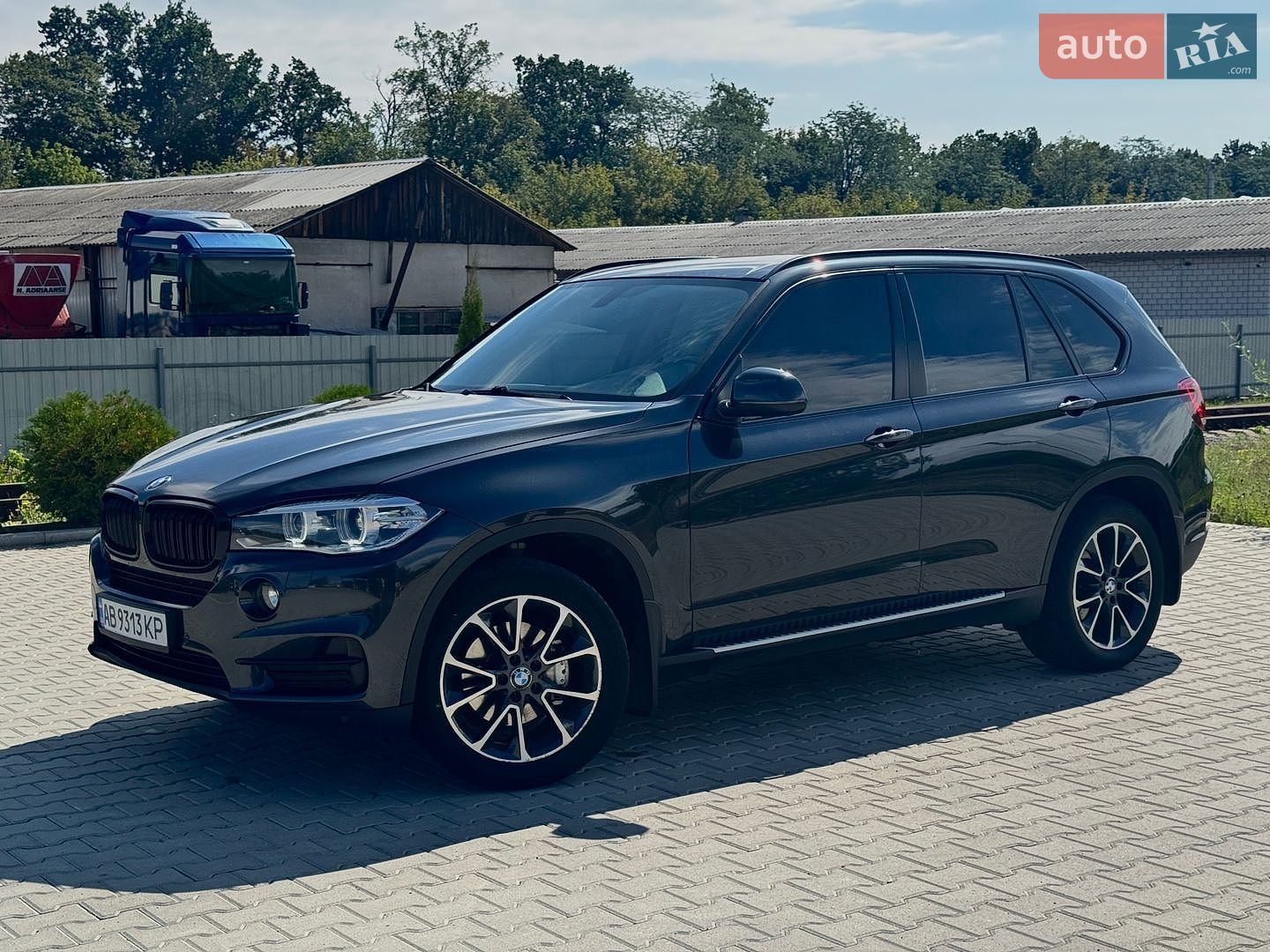 BMW X5 2017 VIN WBALS010400V47498 фото оголошення 3 з 12