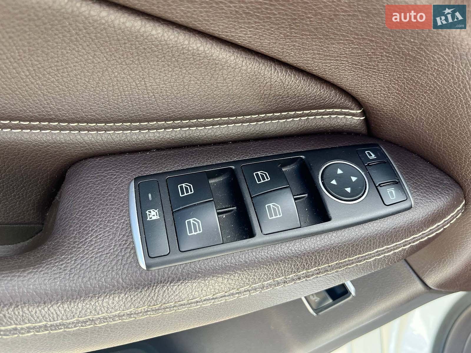 Mercedes-Benz GLE-Class 2016 VIN WDC1660041A808051 фото оголошення 15 з 31
