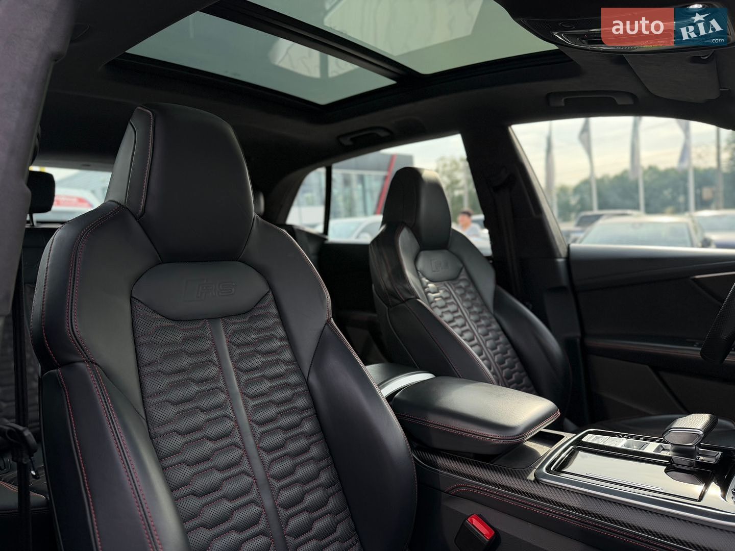Audi RS Q8 2020 VIN WUAZZZF1XMD001174 фото оголошення 18 з 43