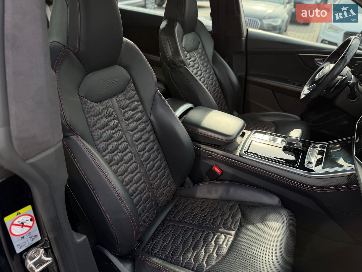 Audi RS Q8 2020 VIN WUAZZZF1XMD001174 фото оголошення 19 з 43