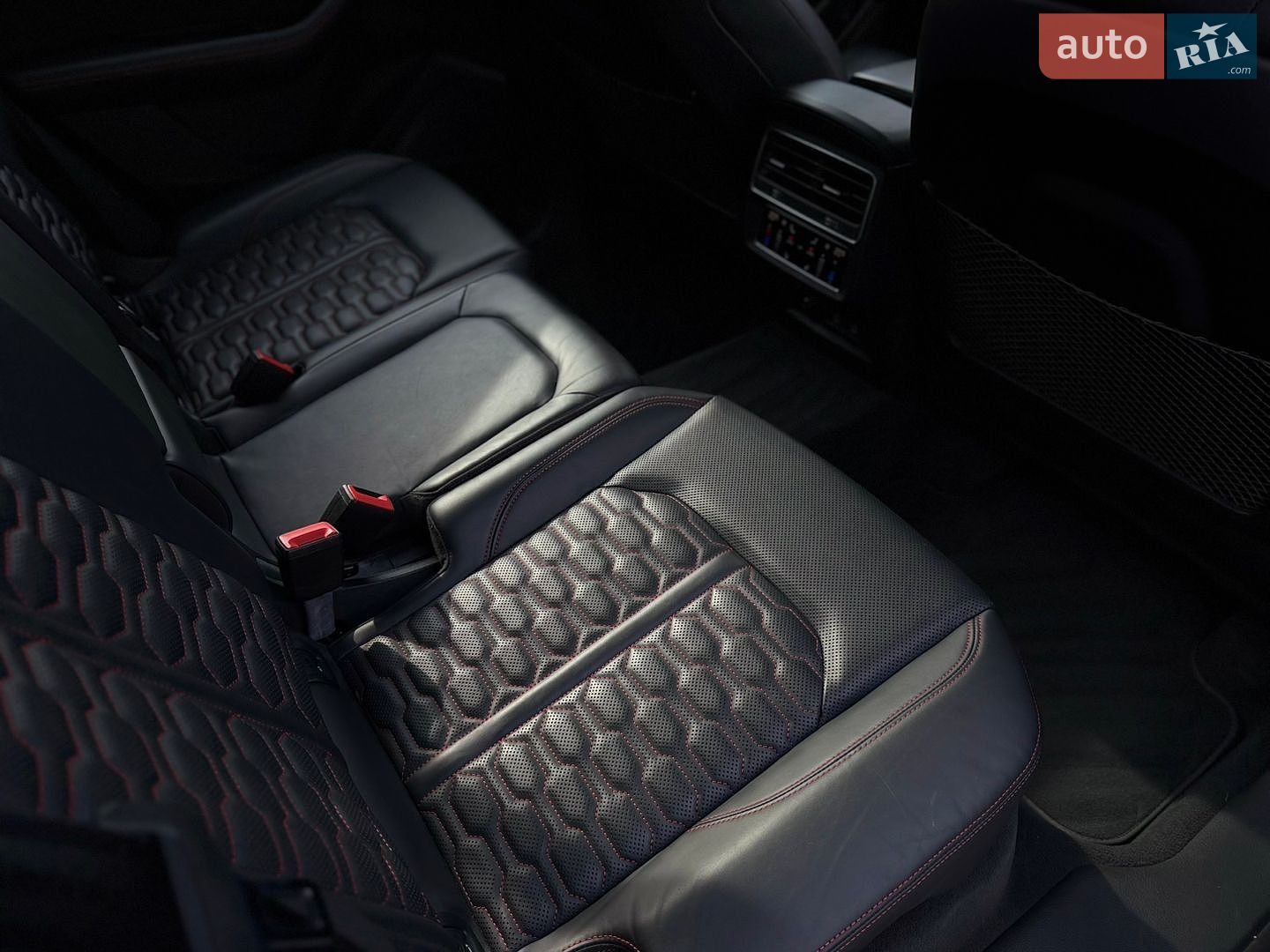 Audi RS Q8 2020 VIN WUAZZZF1XMD001174 фото оголошення 24 з 43