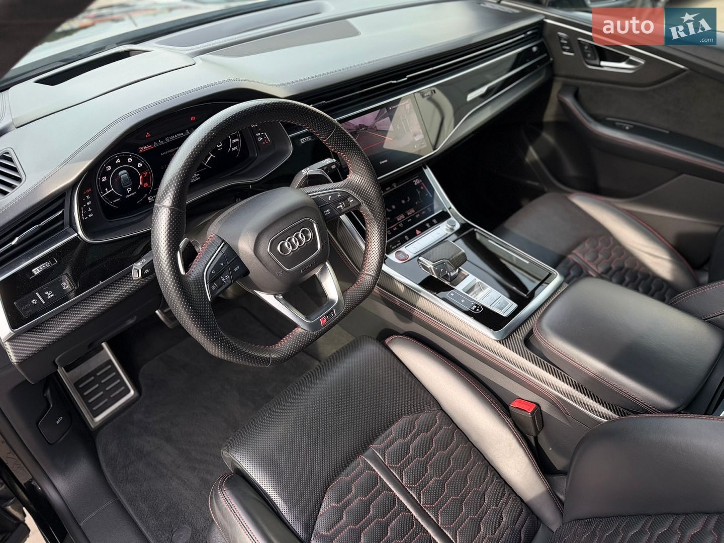 Audi RS Q8 2020 VIN WUAZZZF1XMD001174 фото оголошення 34 з 43