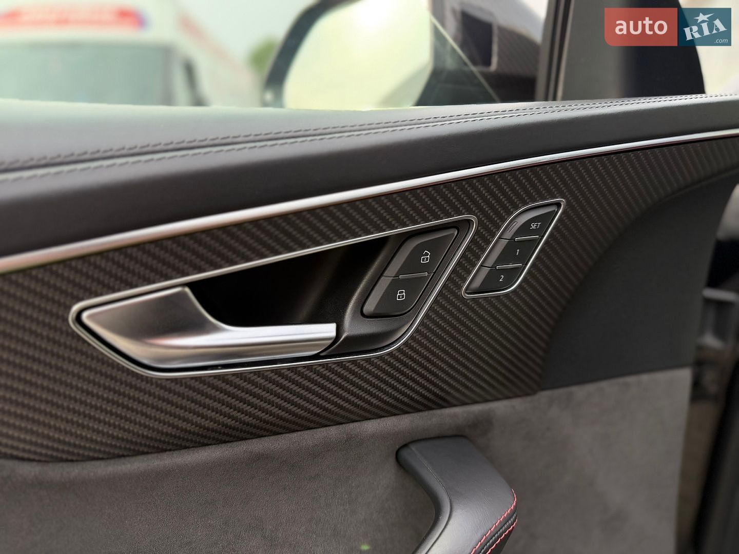 Audi RS Q8 2020 VIN WUAZZZF1XMD001174 фото оголошення 37 з 43