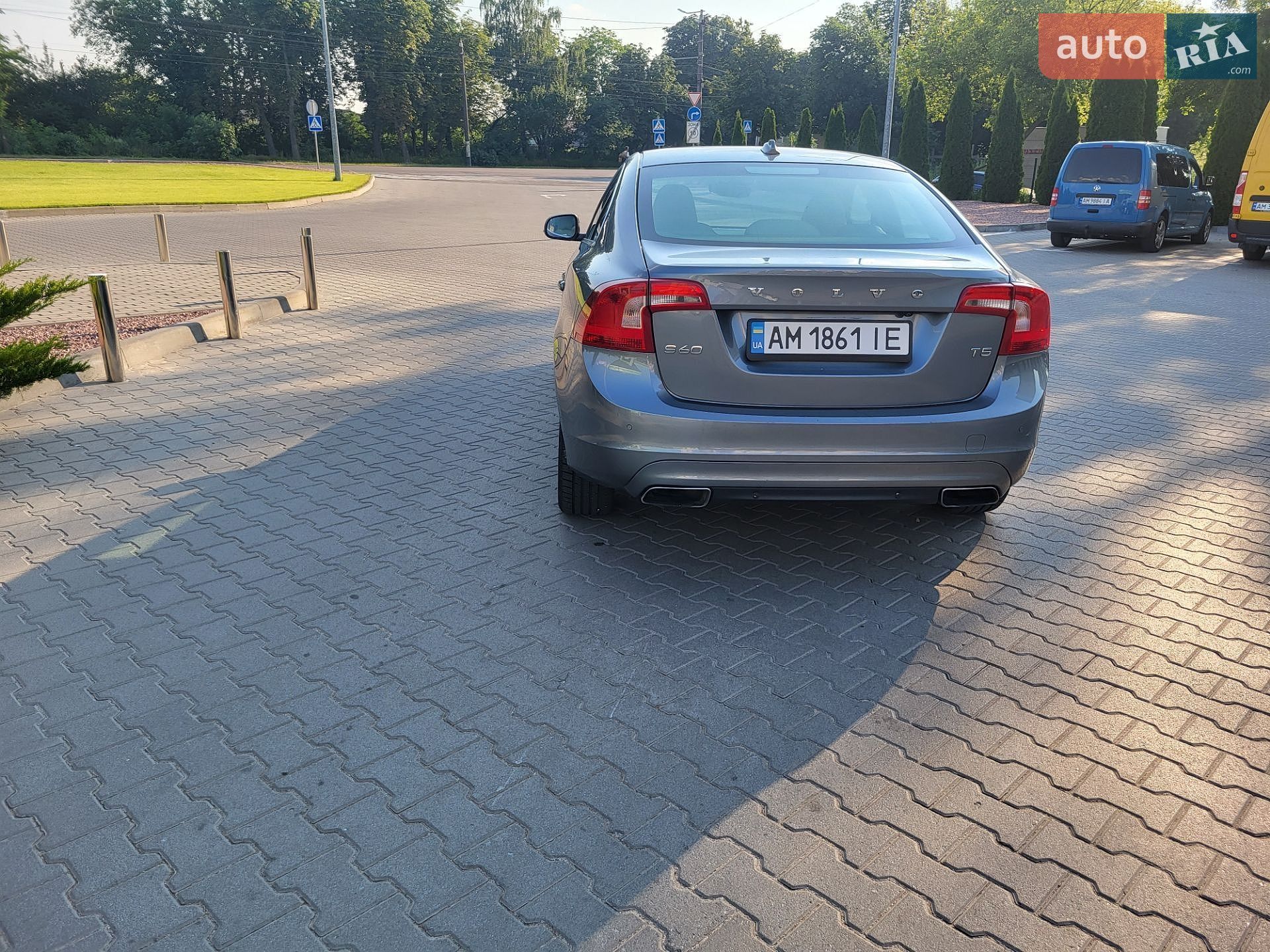 Volvo S60 2016 VIN YV126MFK8G2411095 фото оголошення 8 з 28