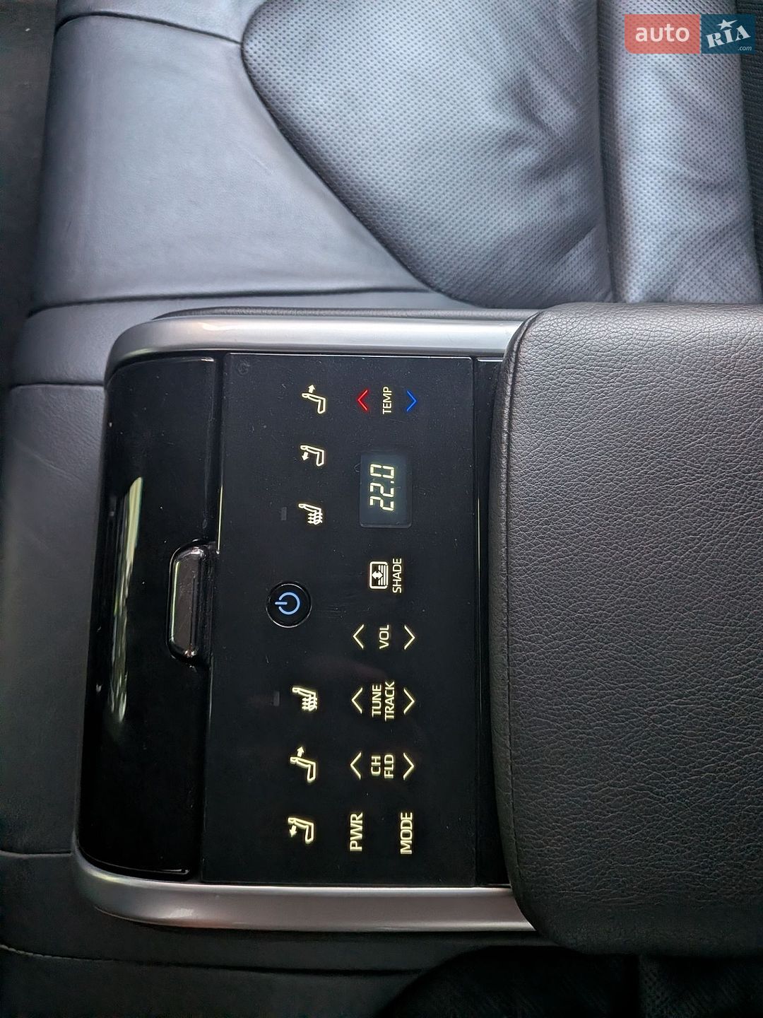 TOYOTA CAMRY 2018 VIN JTNBF3HK503004215 фото оголошення 17 з 18