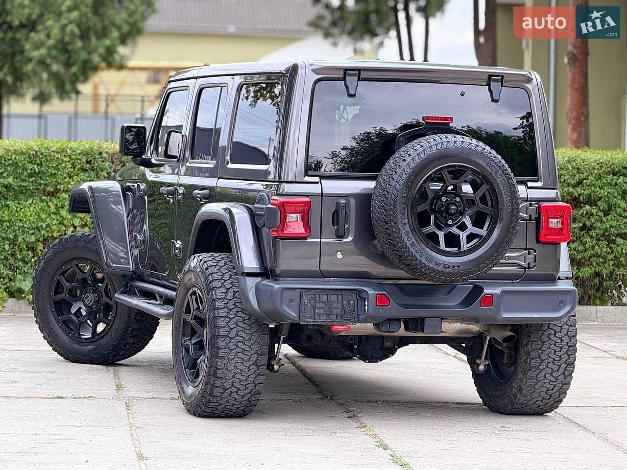 Jeep Wrangler 2018 VIN 1C4HJXFG5JW176831 фото оголошення 4 з 83