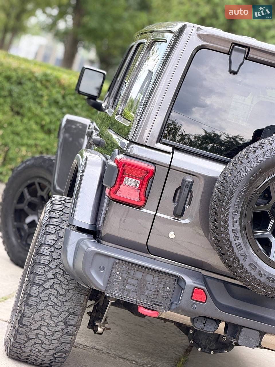 Jeep Wrangler 2018 VIN 1C4HJXFG5JW176831 фото оголошення 32 з 83