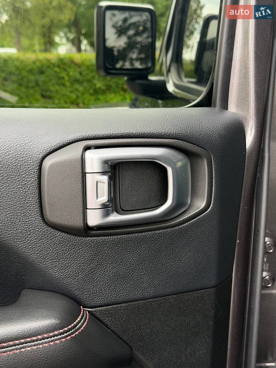 Jeep Wrangler 2018 VIN 1C4HJXFG5JW176831 фото оголошення 46 з 83
