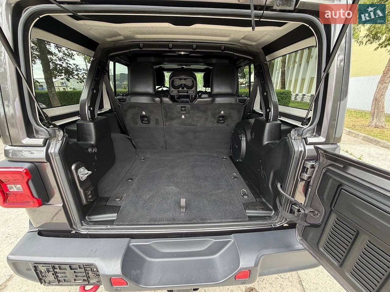Jeep Wrangler 2018 VIN 1C4HJXFG5JW176831 фото оголошення 57 з 83