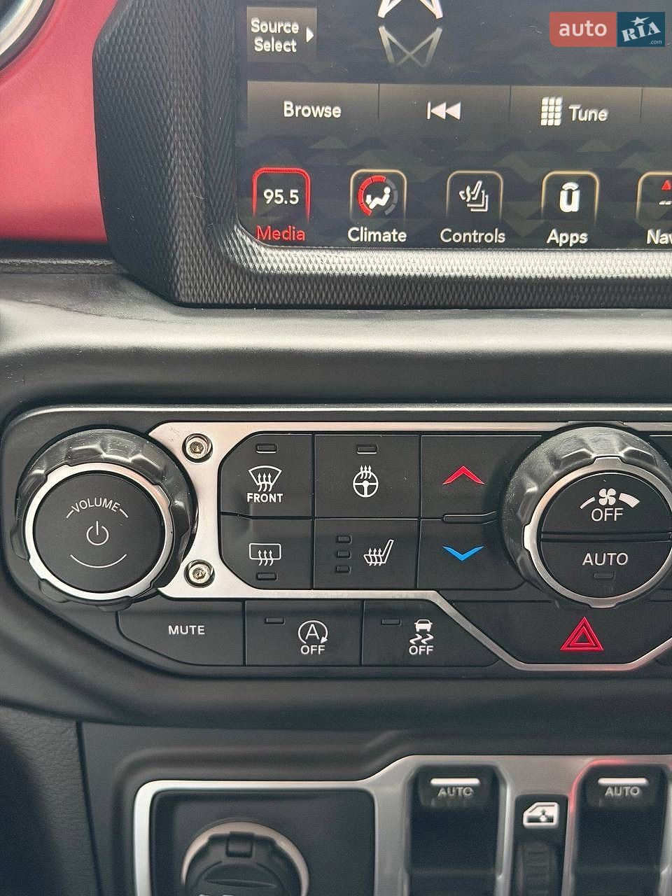 Jeep Wrangler 2018 VIN 1C4HJXFG5JW176831 фото оголошення 71 з 83