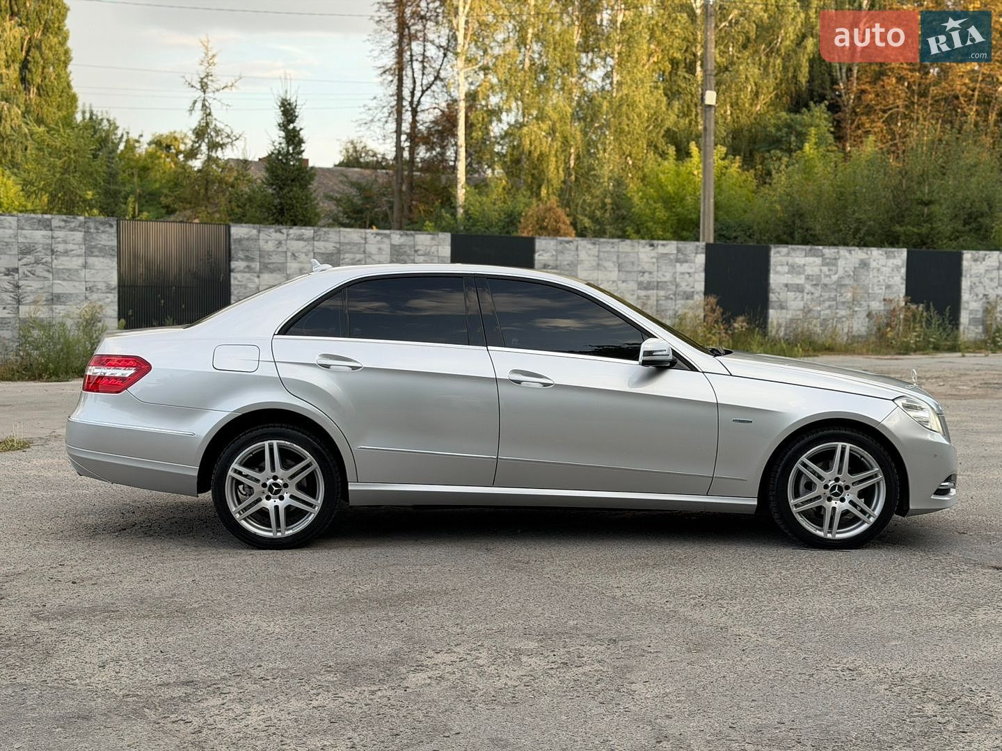 Mercedes-Benz E-Class 2011 VIN WDD2120021A531059 фото оголошення 6 з 83