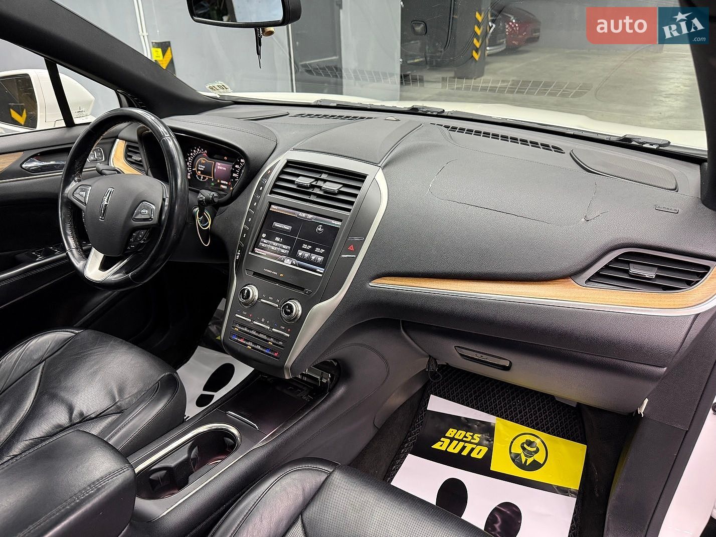 LINCOLN MKC 2014 VIN 5LMCJ1A95FUJ14079 фото оголошення 27 з 30