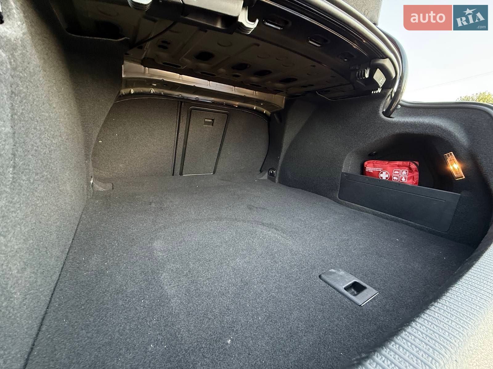 Volkswagen CC / Passat CC 2014 VIN WVWZZZ3CZFE809996 фото оголошення 19 з 22