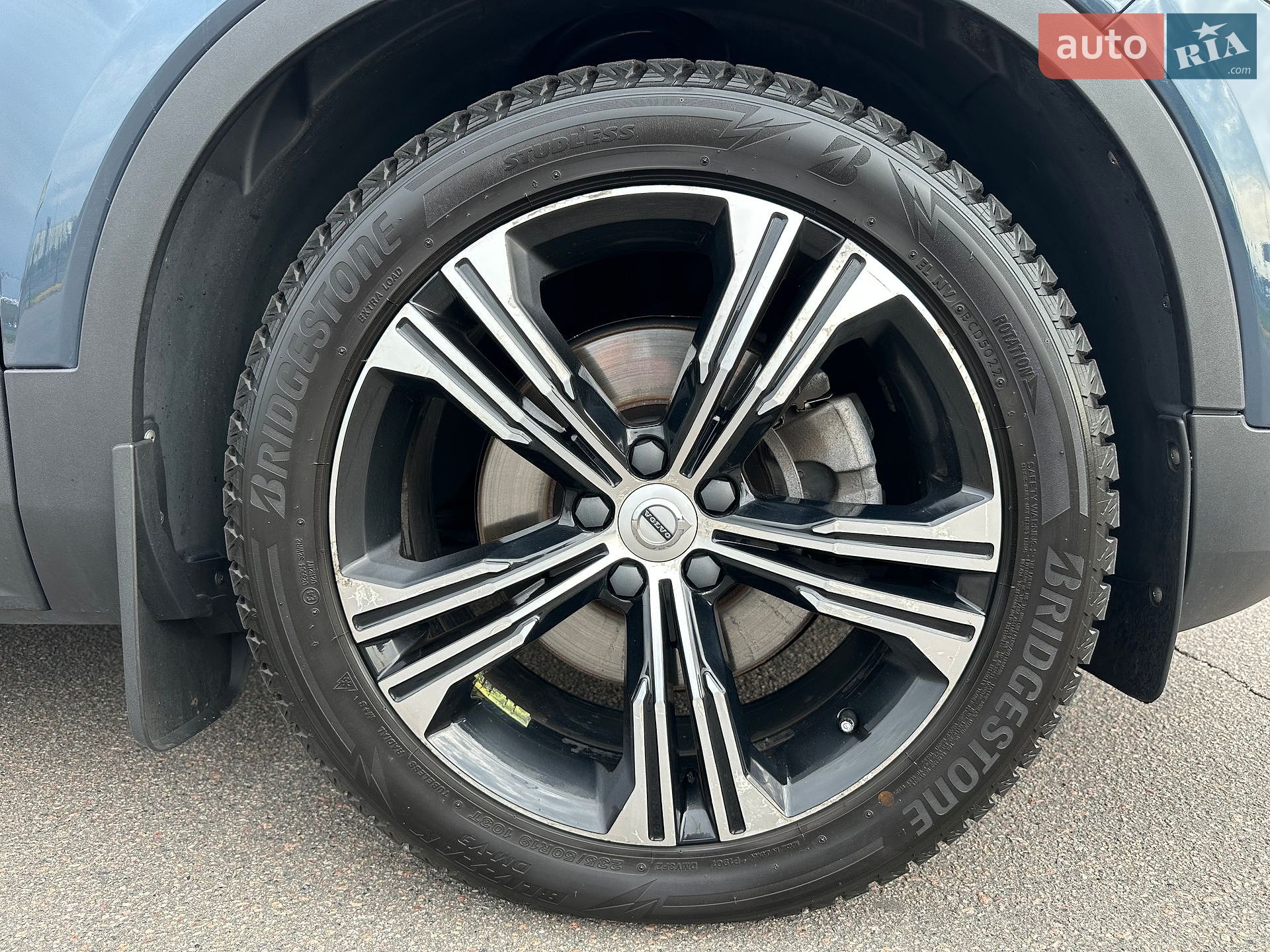 Volvo XC40 2019 VIN YV1XZ72BCK2147218 фото оголошення 15 з 39
