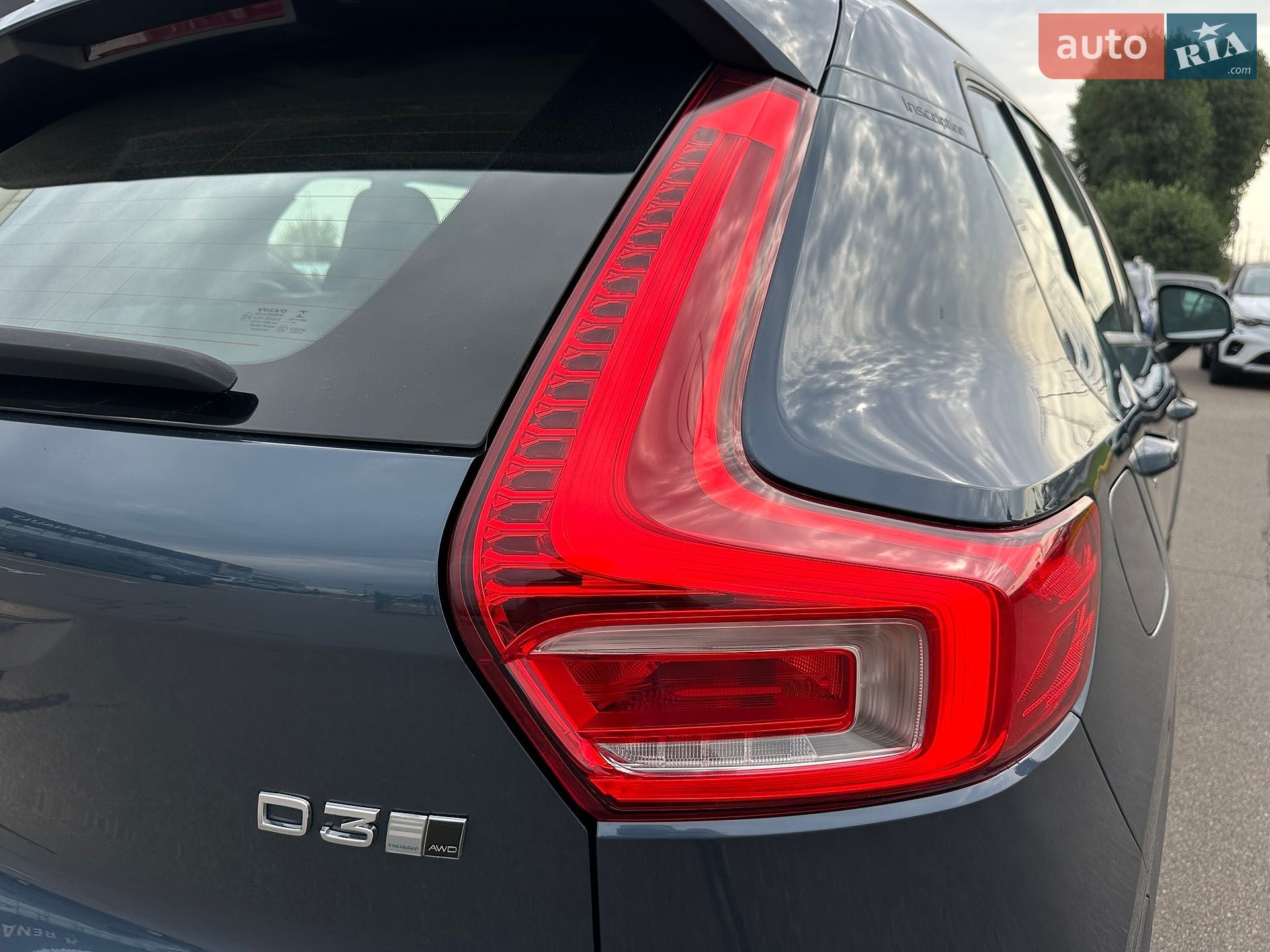 Volvo XC40 2019 VIN YV1XZ72BCK2147218 фото оголошення 13 з 39