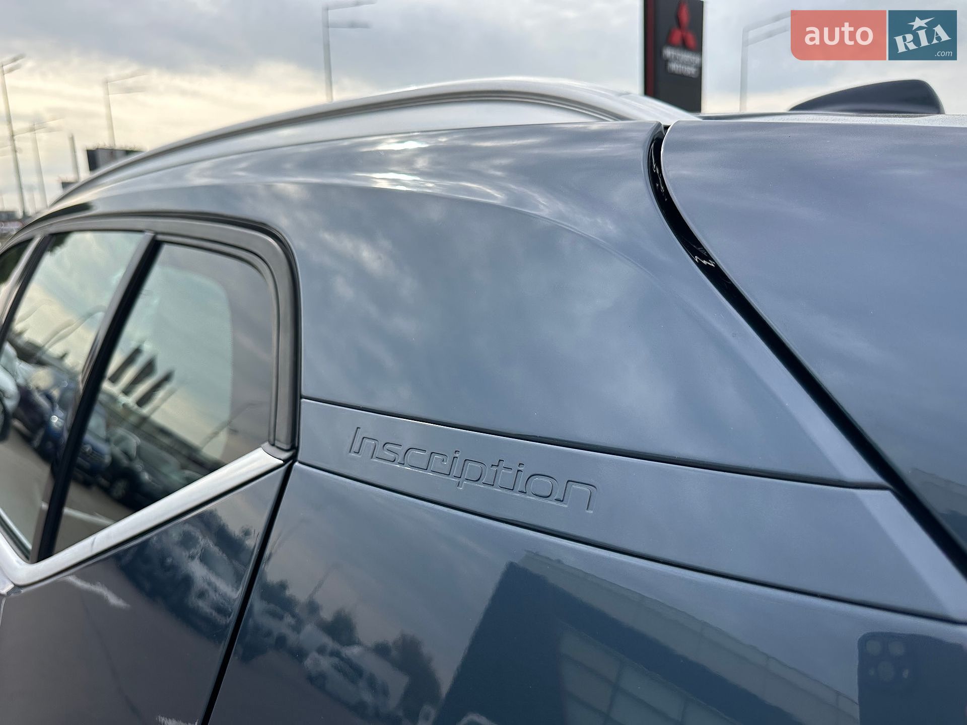 Volvo XC40 2019 VIN YV1XZ72BCK2147218 фото оголошення 10 з 39