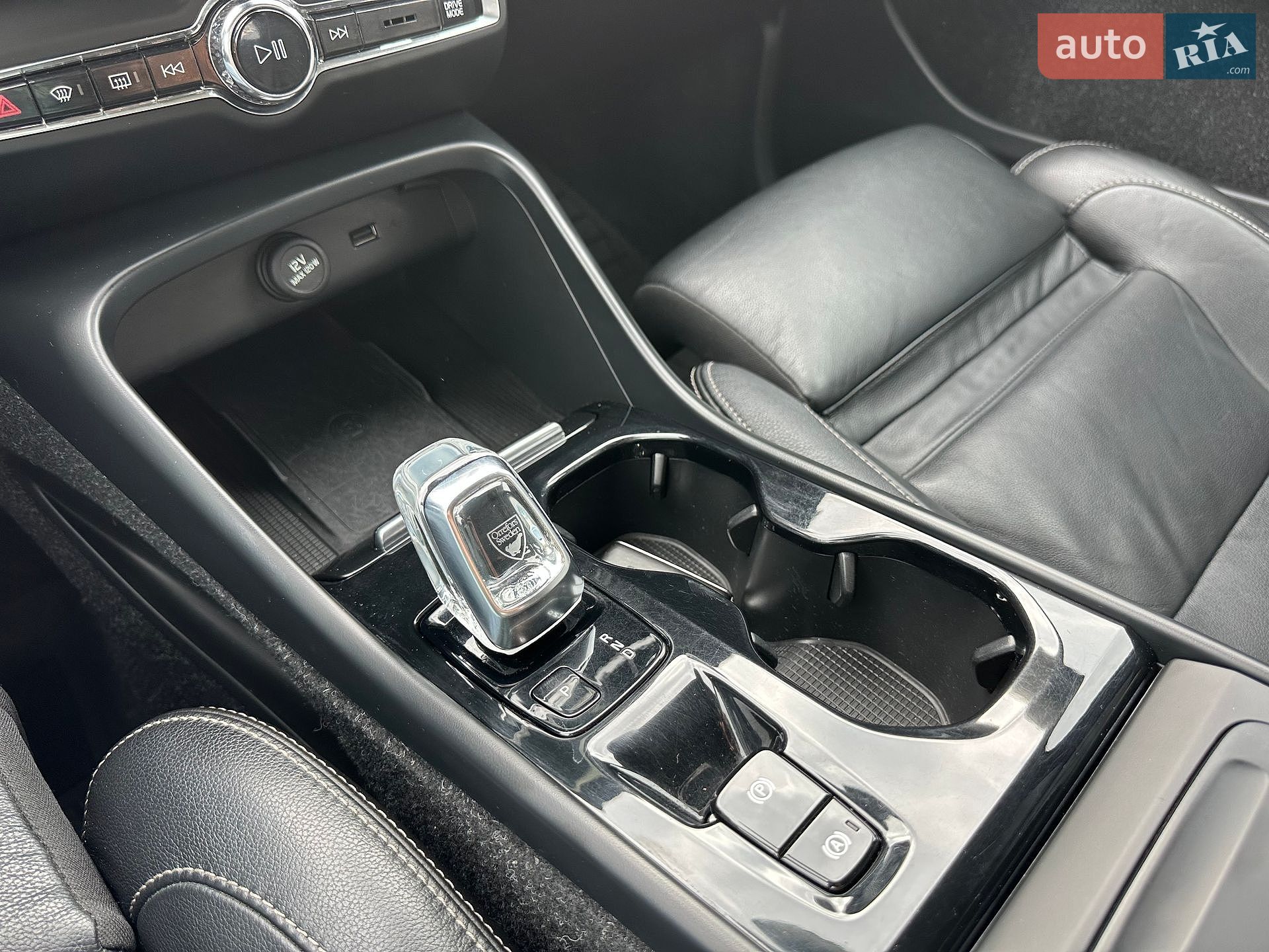 Volvo XC40 2019 VIN YV1XZ72BCK2147218 фото оголошення 26 з 39