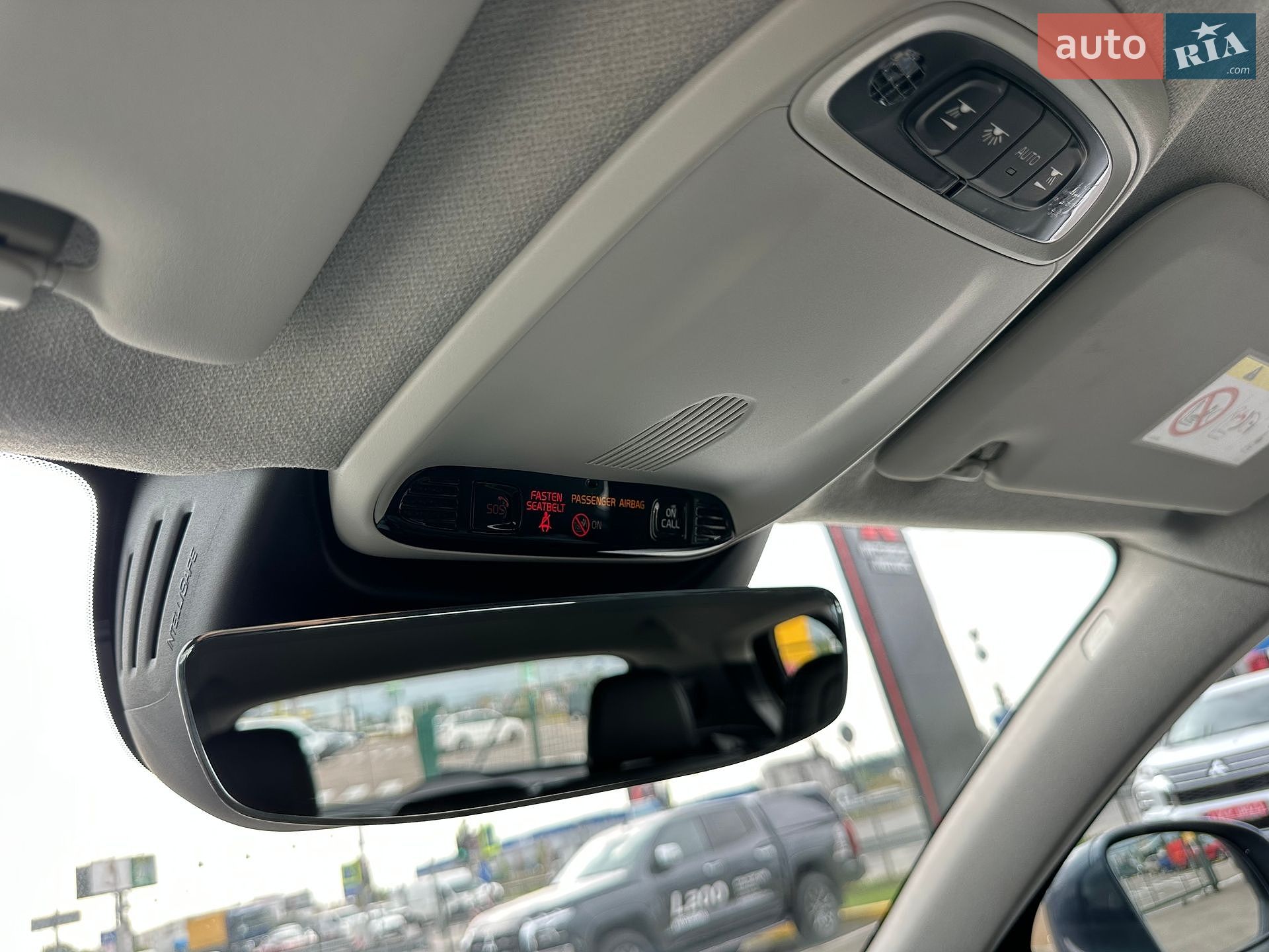 Volvo XC40 2019 VIN YV1XZ72BCK2147218 фото оголошення 31 з 39