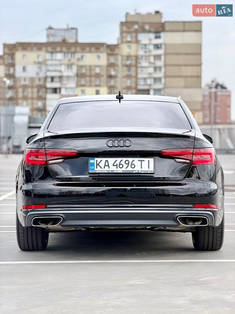 Audi A4 2019 VIN WAUHMAF41KA062623 фото оголошення 8 з 39