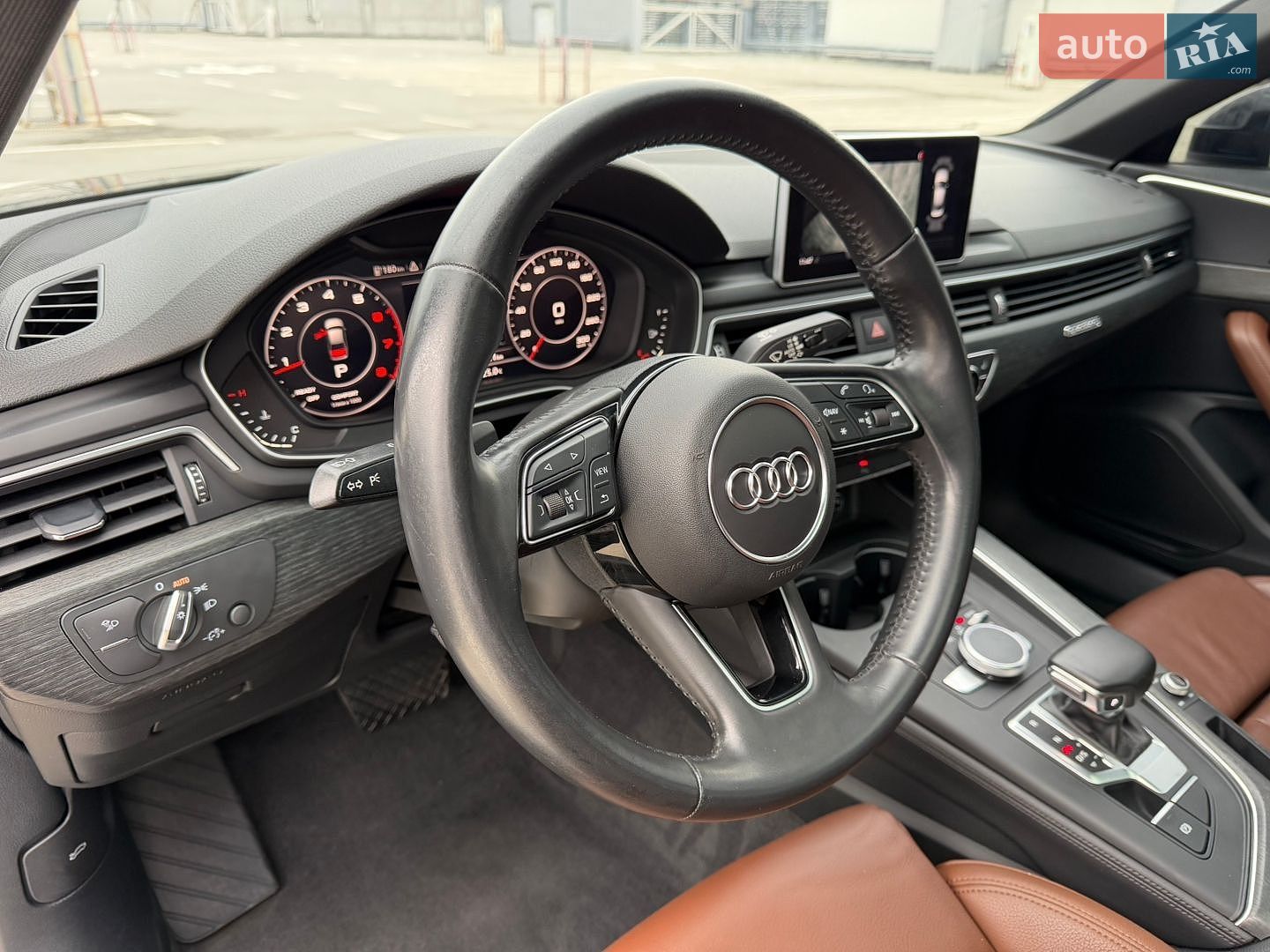Audi A4 2019 VIN WAUHMAF41KA062623 фото оголошення 21 з 39