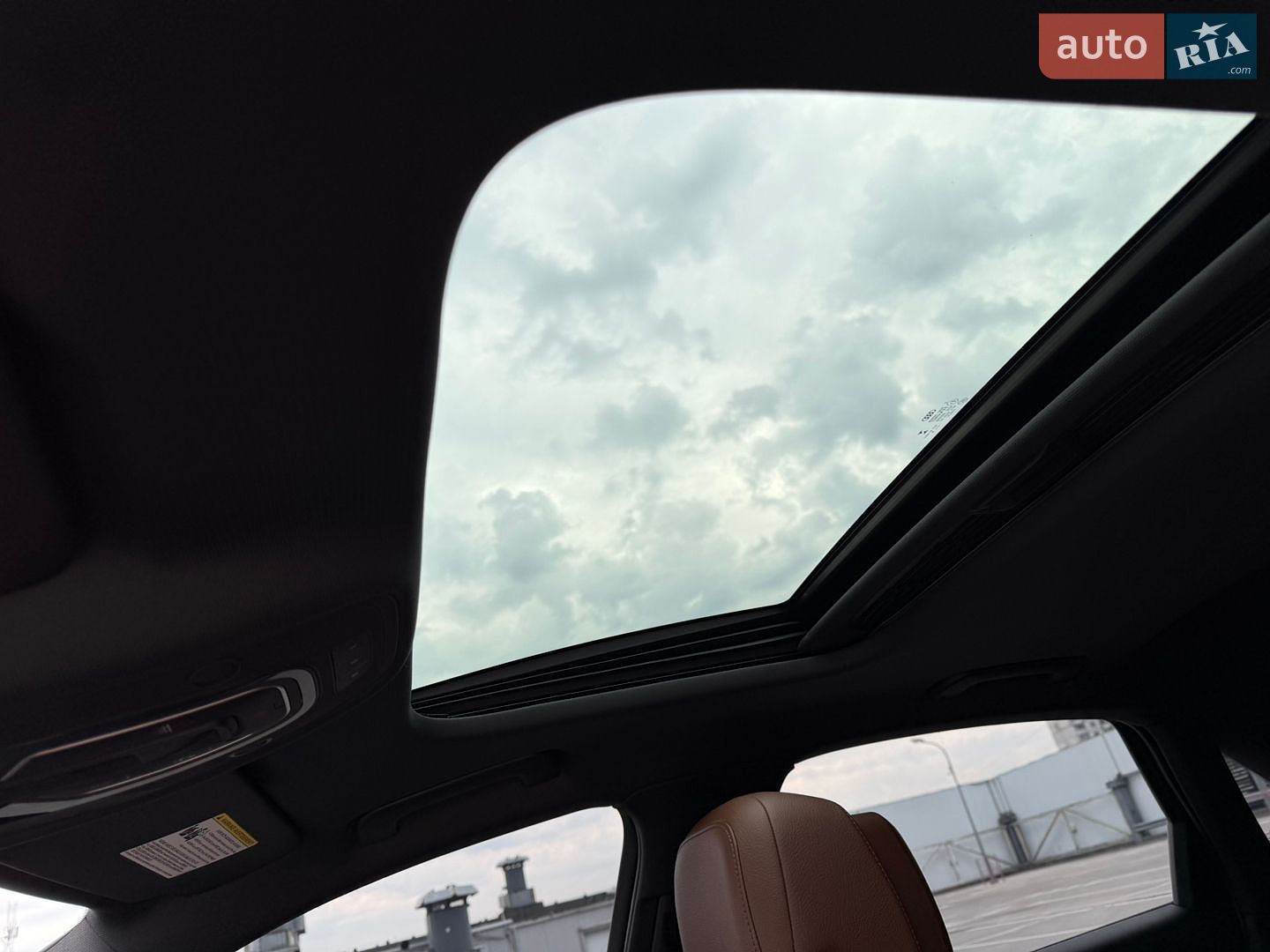 Audi A4 2019 VIN WAUHMAF41KA062623 фото оголошення 23 з 39