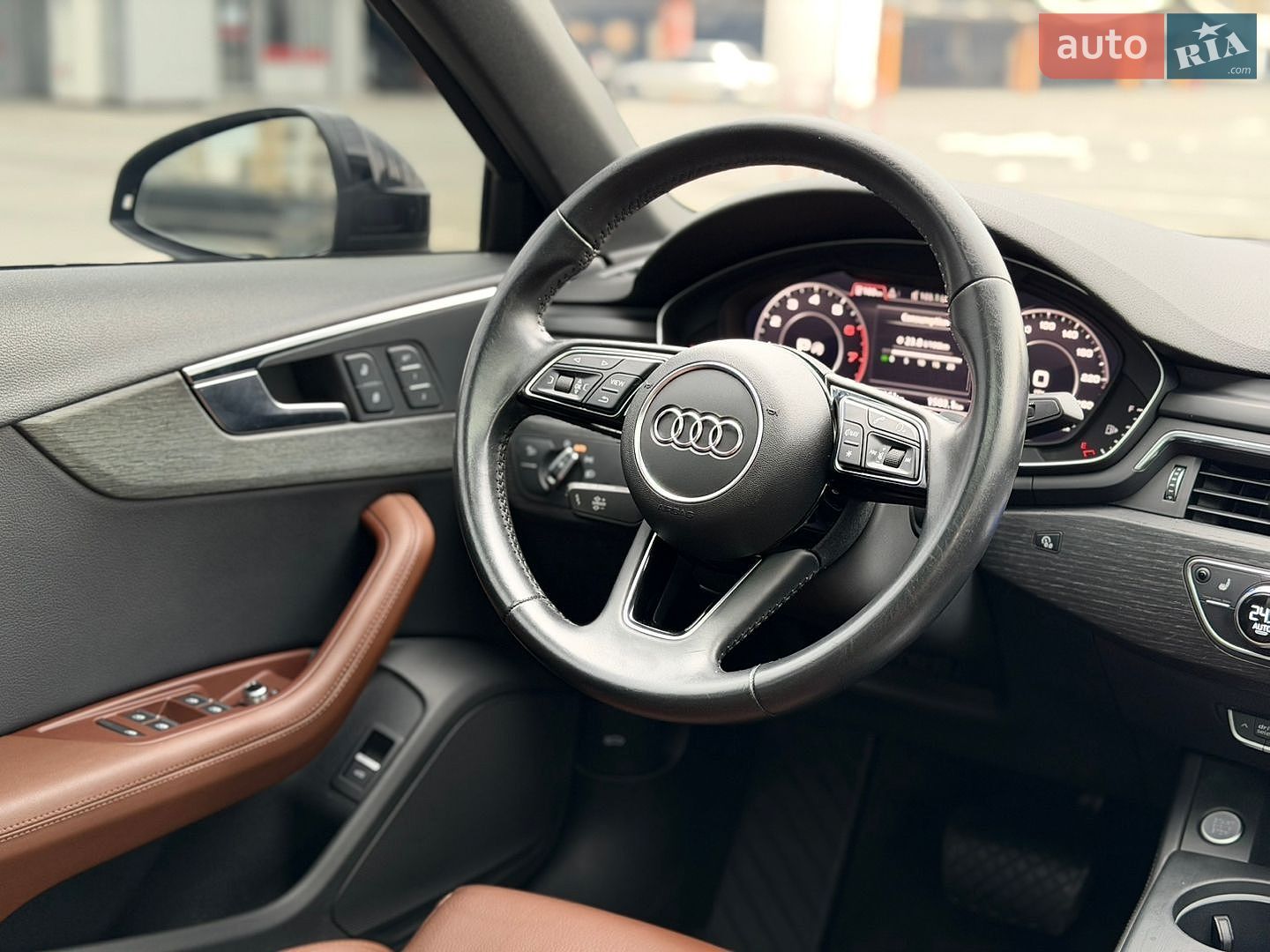 Audi A4 2019 VIN WAUHMAF41KA062623 фото оголошення 33 з 39