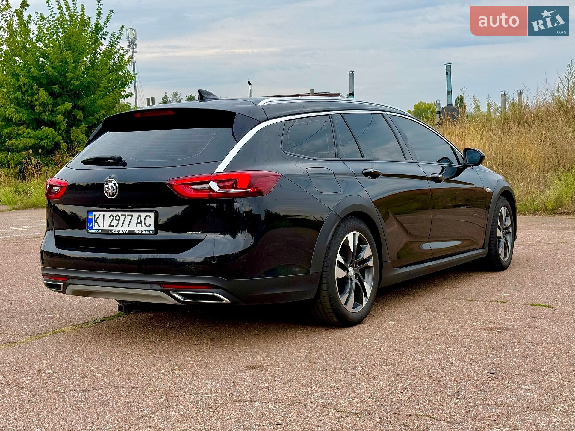 Buick Regal TourX 2018 VIN W04GU8SX6J1117499 фото оголошення 14 з 44