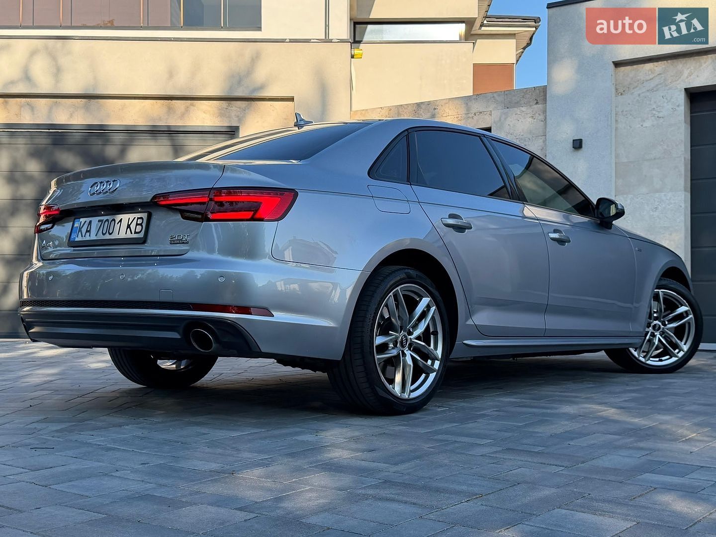 Audi A4 2016 VIN WAUDNAF41HN054759 фото оголошення 9 з 81