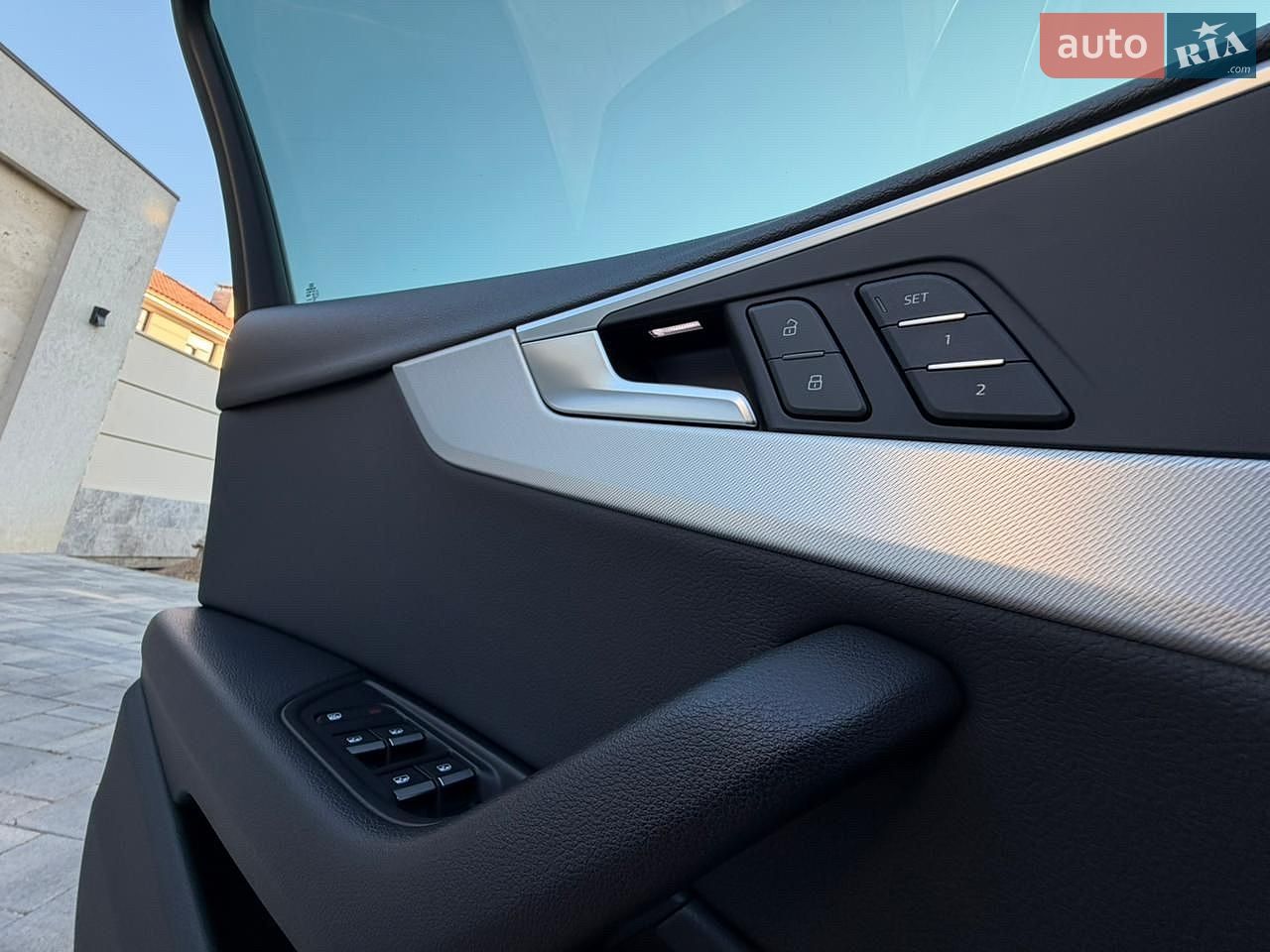 Audi A4 2016 VIN WAUDNAF41HN054759 фото оголошення 30 з 81