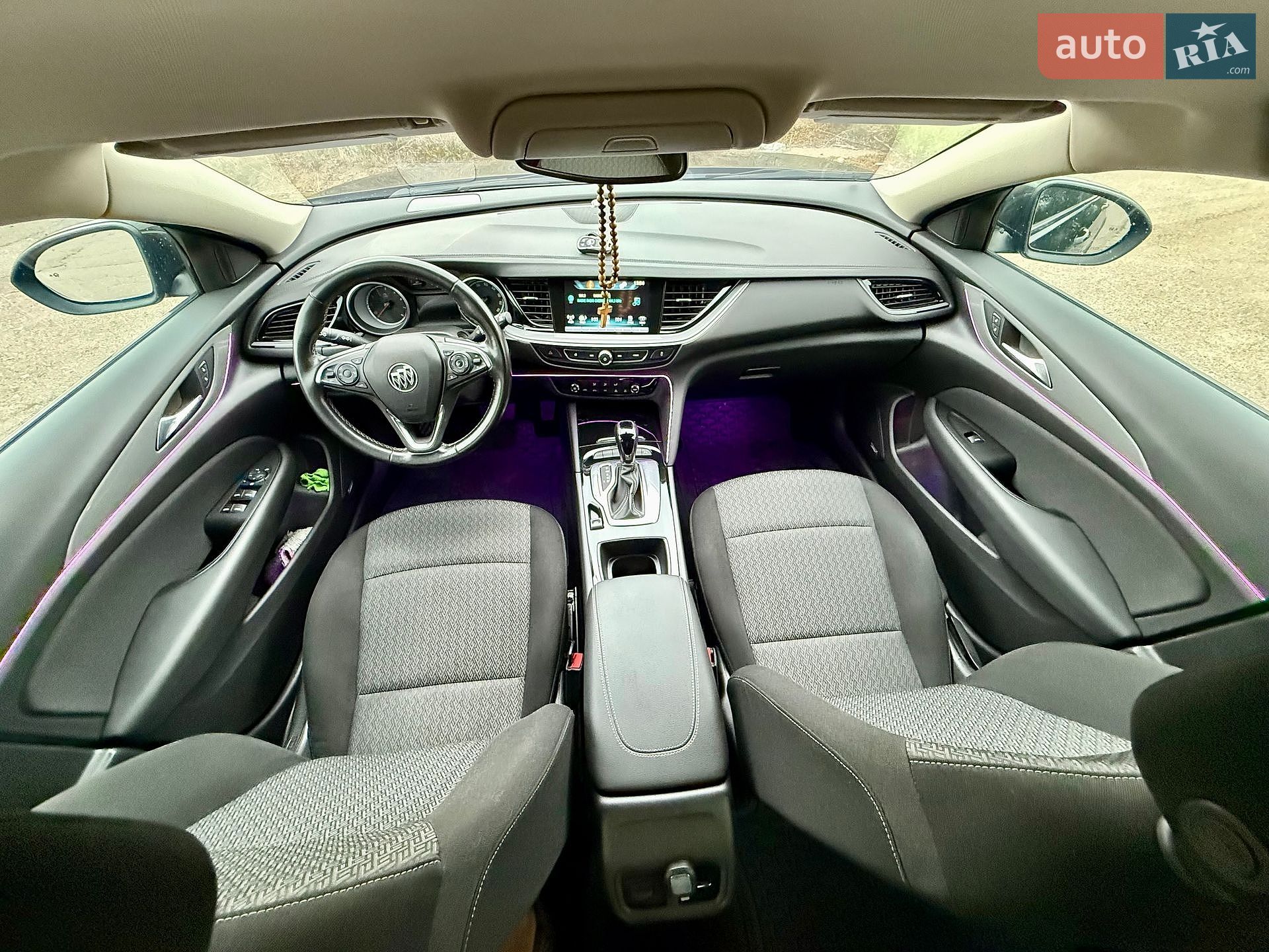 Buick Regal TourX 2018 VIN W04GU8SX6J1117499 фото оголошення 19 з 44