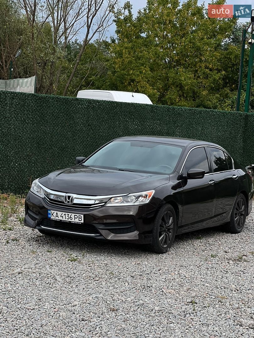 Honda Accord 2016 VIN 1HGCR2F31GA237683 фото оголошення 2 з 14
