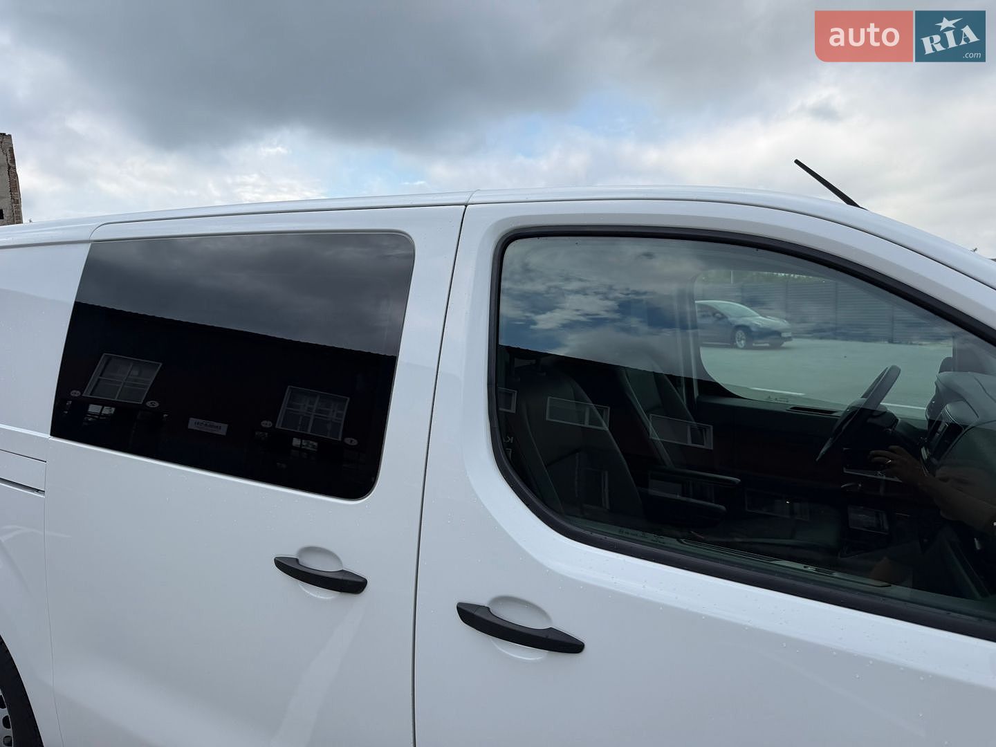 Peugeot Expert 2021 VIN VF3VFAHKKM7842131 фото оголошення 36 з 72