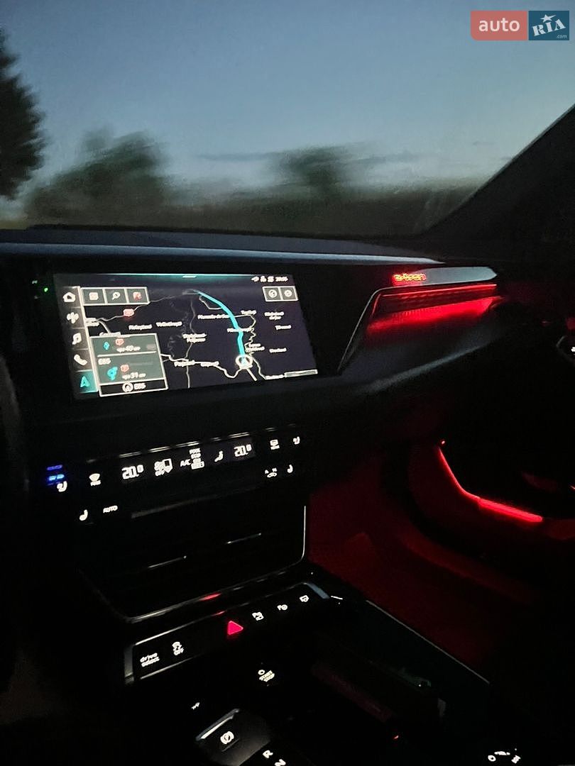 Audi e-tron GT 2021 VIN WAUZZZFW9N7000412 фото оголошення 8 з 8