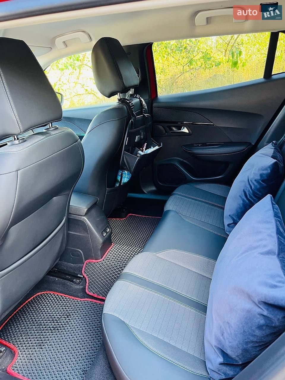 Peugeot 2008 2021 VIN VR3USHNSSMJ684824 фото оголошення 2 з 21