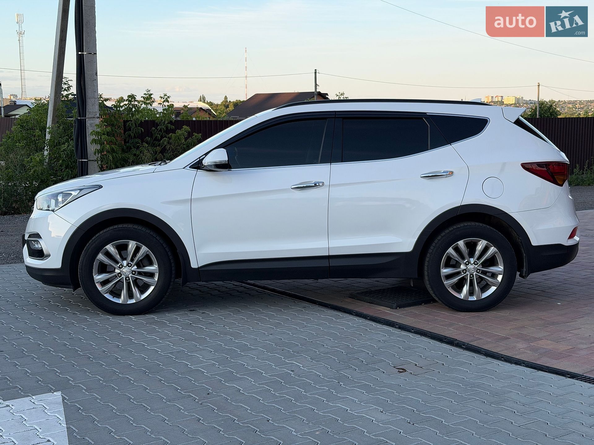 Hyundai Santa FE 2018 VIN KMHST81XDJU830131 фото оголошення 2 з 21