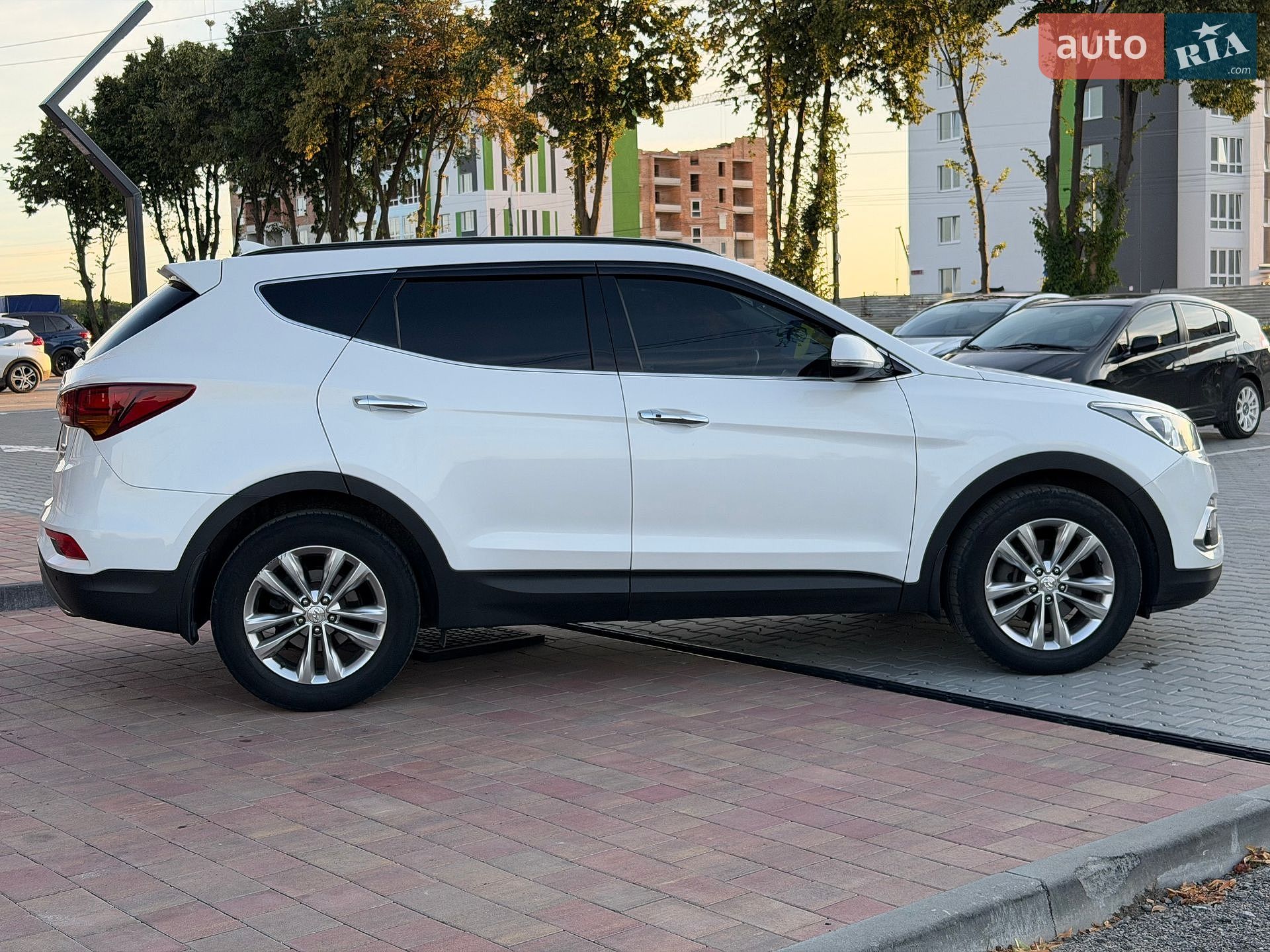 Hyundai Santa FE 2018 VIN KMHST81XDJU830131 фото оголошення 6 з 21
