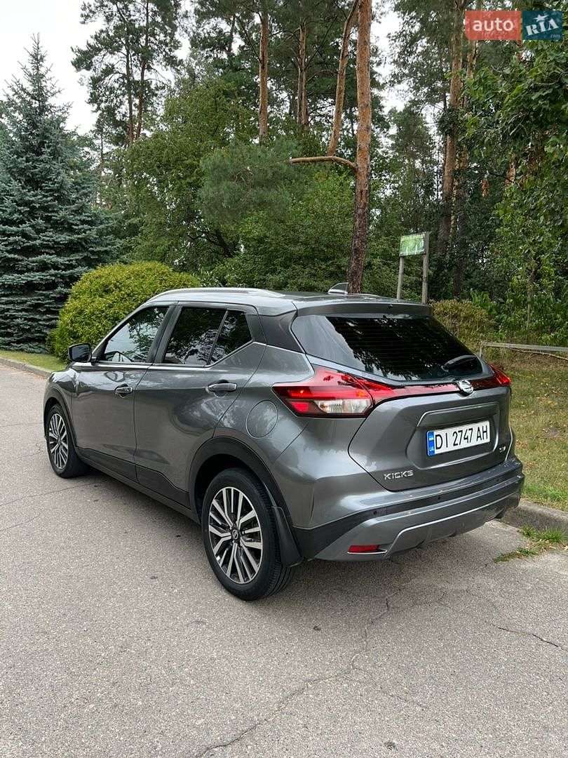 Nissan Kicks 2021 VIN 3N1CP5CV1ML511113 фото оголошення 2 з 20