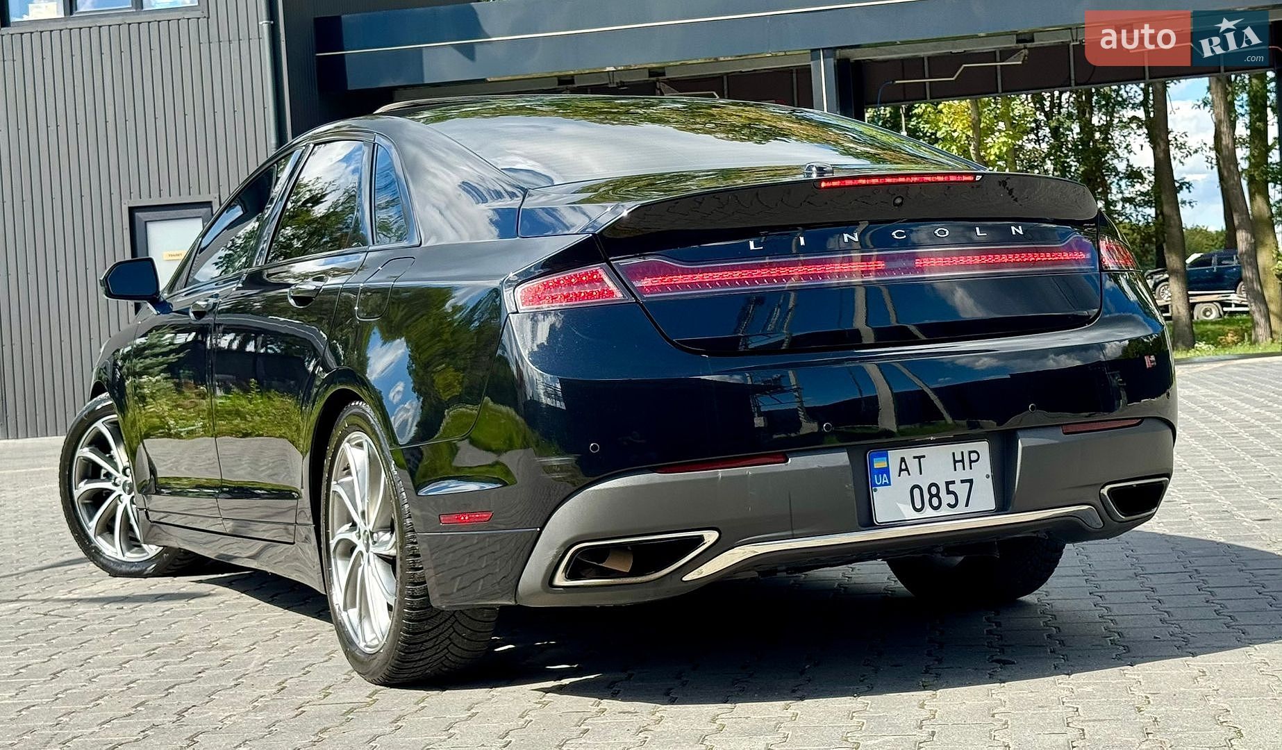 Lincoln MKZ 2019 VIN 3LN6L5D97KR626991 фото оголошення 13 з 73