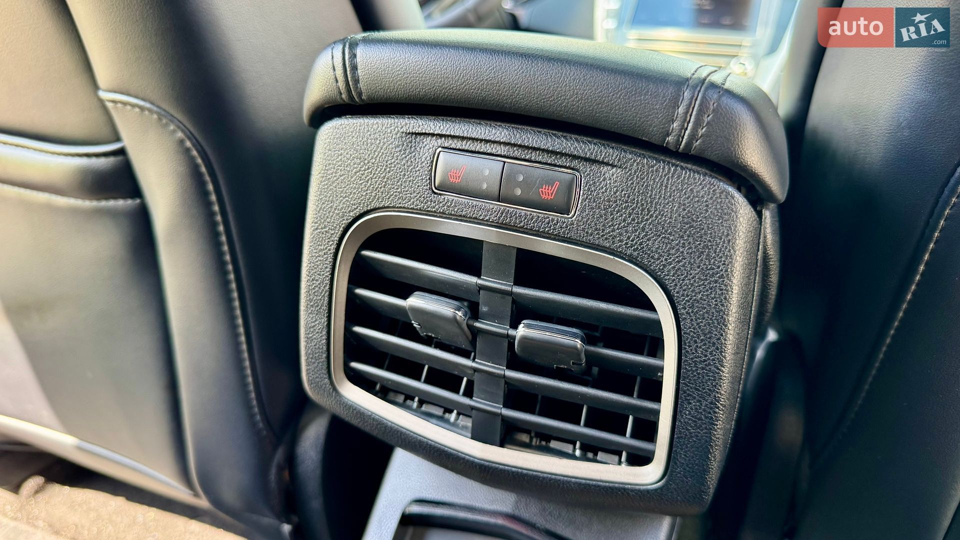 Lincoln MKZ 2019 VIN 3LN6L5D97KR626991 фото оголошення 24 з 73