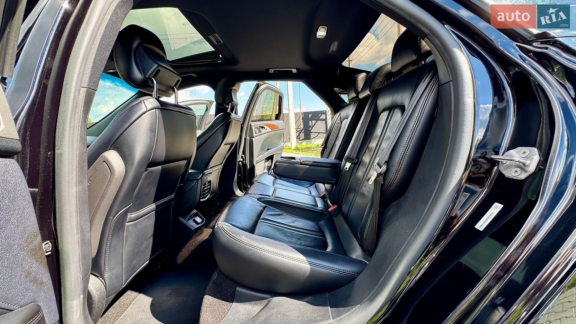 Lincoln MKZ 2019 VIN 3LN6L5D97KR626991 фото оголошення 35 з 73
