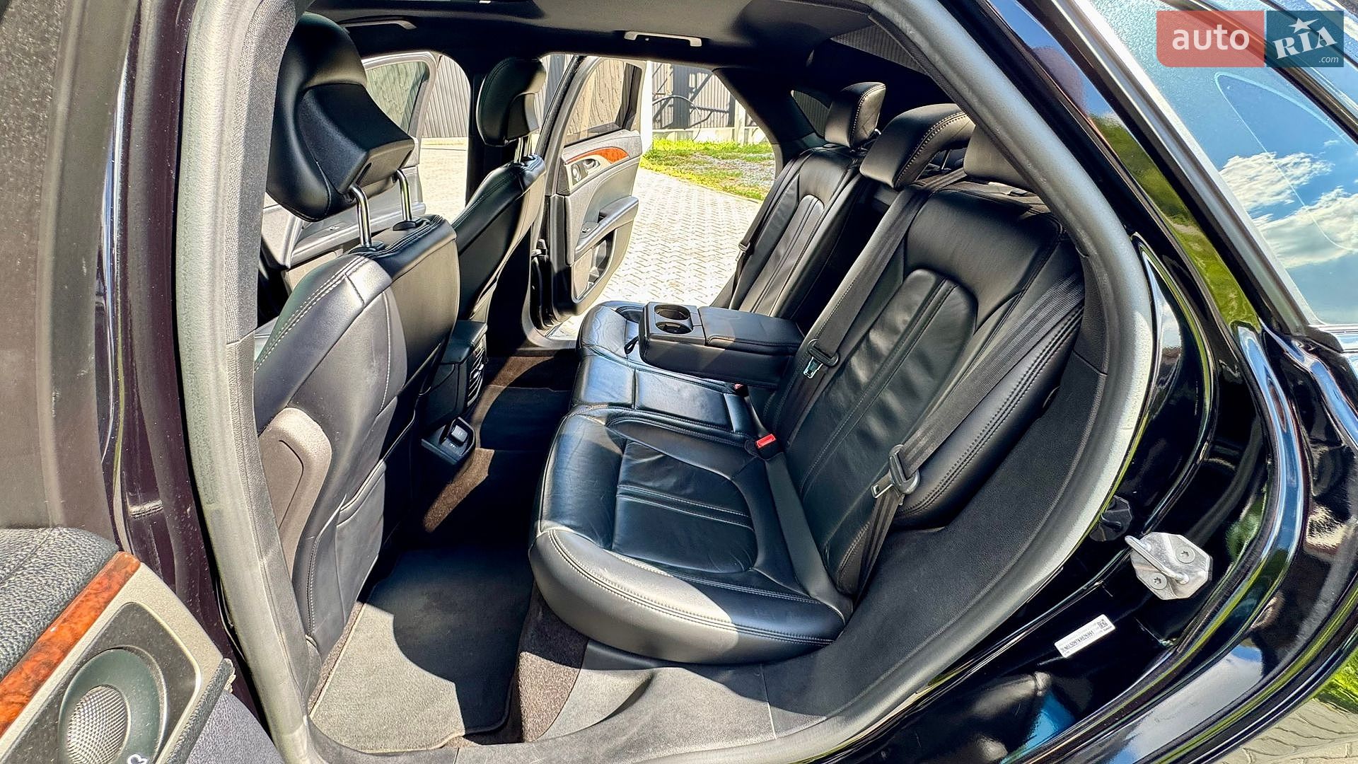 Lincoln MKZ 2019 VIN 3LN6L5D97KR626991 фото оголошення 38 з 73