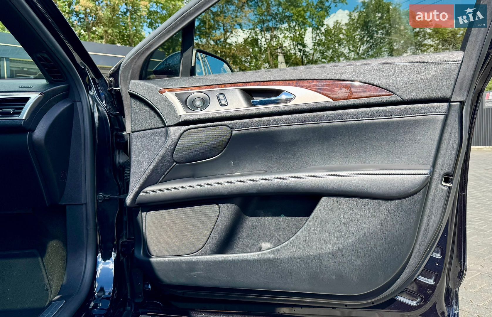 Lincoln MKZ 2019 VIN 3LN6L5D97KR626991 фото оголошення 43 з 73