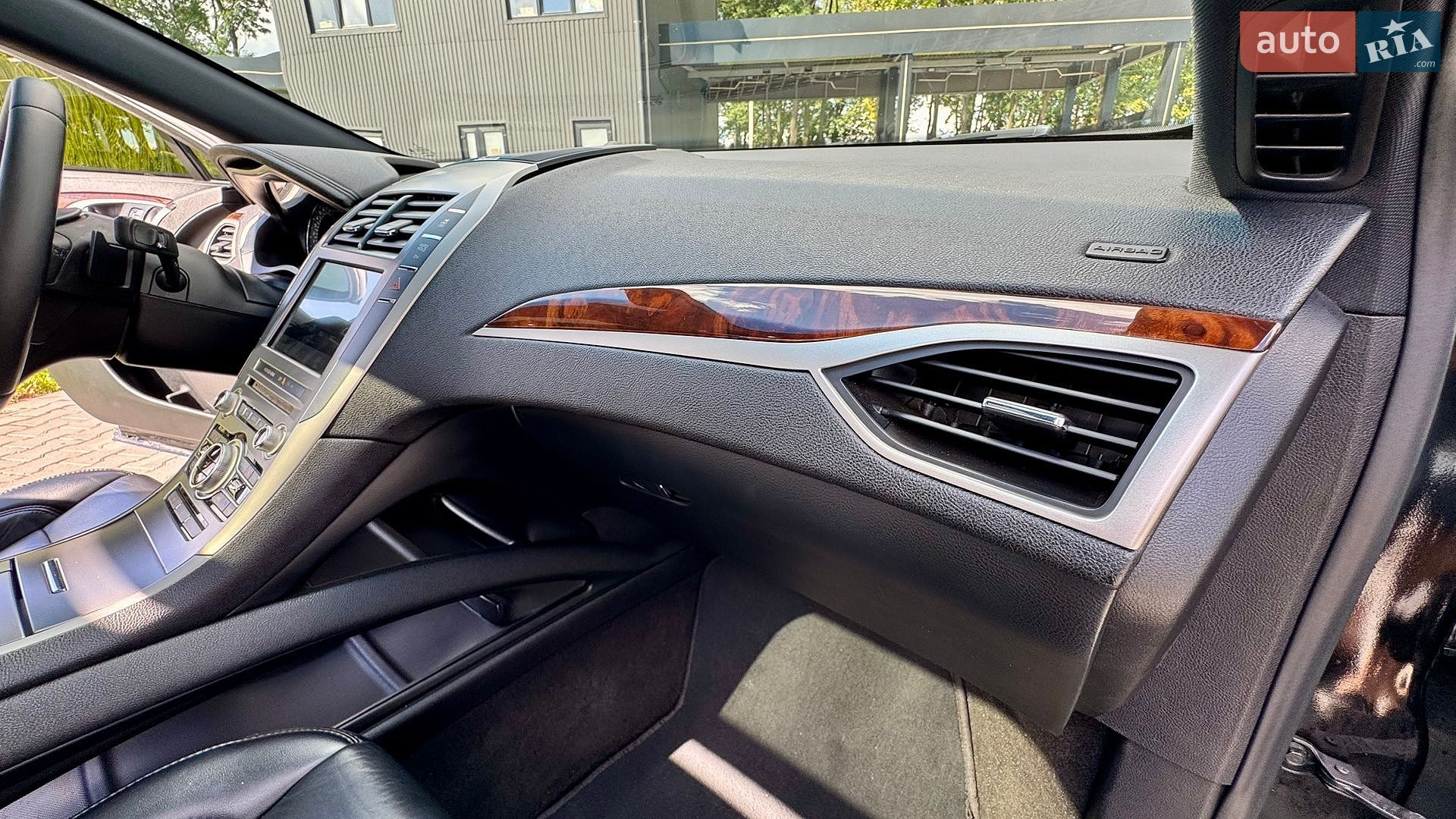 Lincoln MKZ 2019 VIN 3LN6L5D97KR626991 фото оголошення 51 з 73