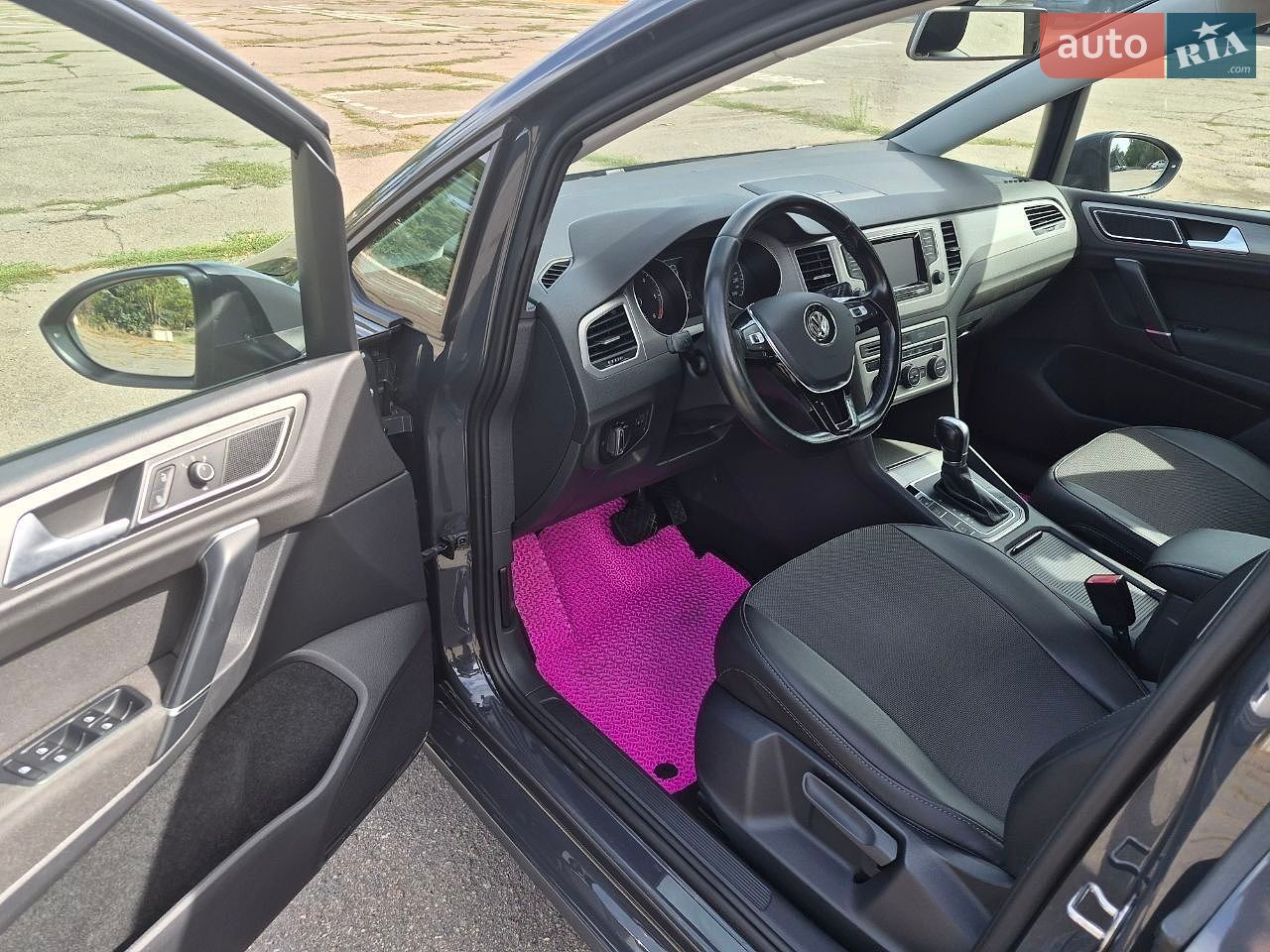 Volkswagen Golf Sportsvan 2015 VIN WVWZZZAUZFW588011 фото оголошення 10 з 26