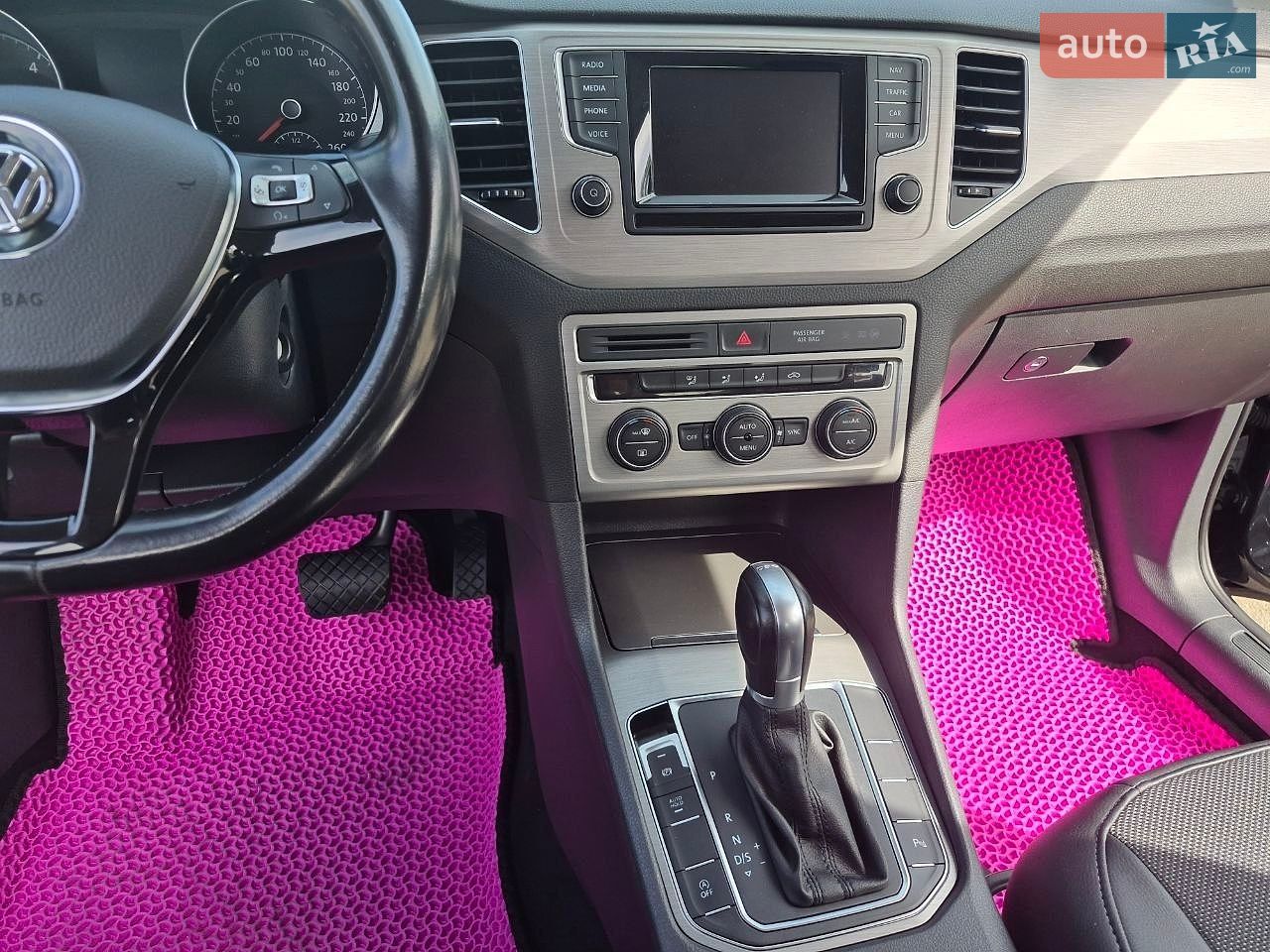 Volkswagen Golf Sportsvan 2015 VIN WVWZZZAUZFW588011 фото оголошення 15 з 26
