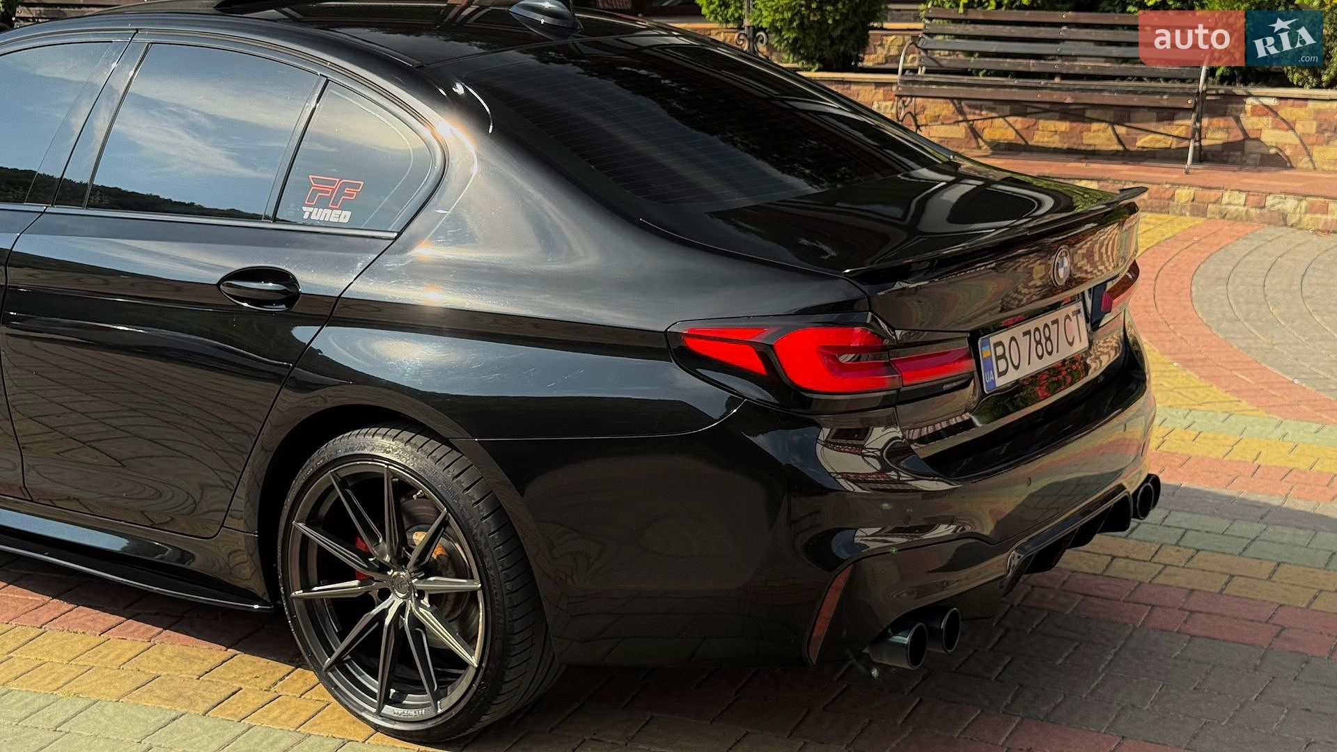 BMW 5 Series 2018 VIN WBAJA7C5XKG910246 фото оголошення 10 з 25