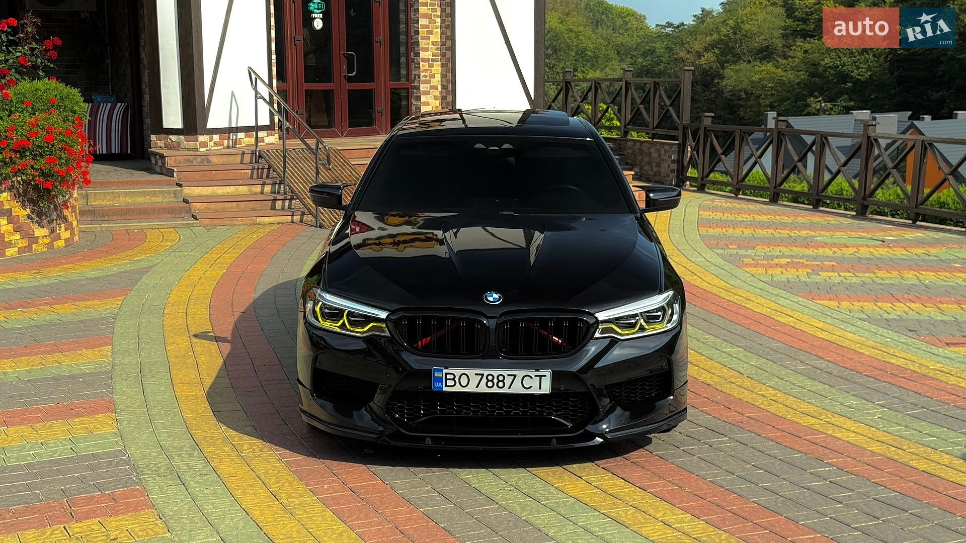 BMW 5 Series 2018 VIN WBAJA7C5XKG910246 фото оголошення 13 з 25