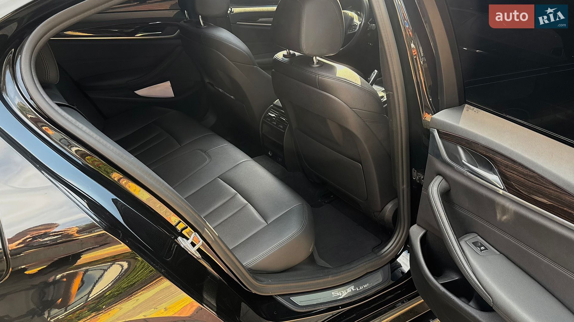 BMW 5 Series 2018 VIN WBAJA7C5XKG910246 фото оголошення 24 з 25
