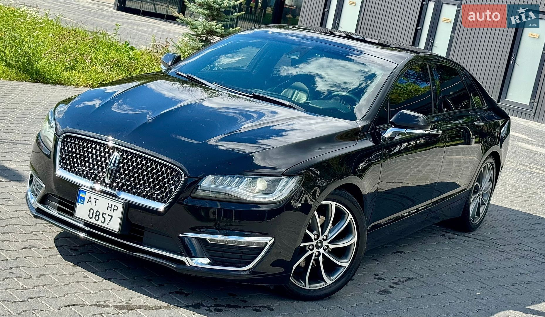 Lincoln MKZ 2019 VIN 3LN6L5D97KR626991 фото оголошення 2 з 73