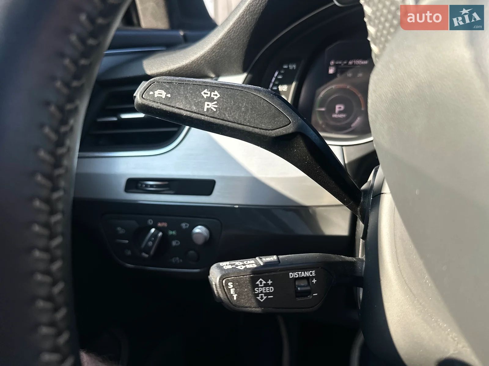 Audi Q7 2018 VIN WAUZZZ4M7JD052263 фото оголошення 17 з 22
